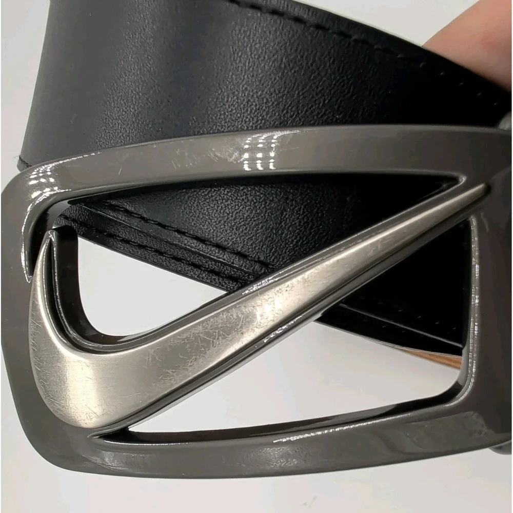 Nike Golf Grip Tech Belt Black Genuine Leather Big Swoosh Metal Buckle Mens 34
